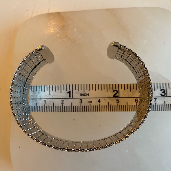 Silver Tone 1970’s-1980’s inspired Cuff - Picture 6 of 6